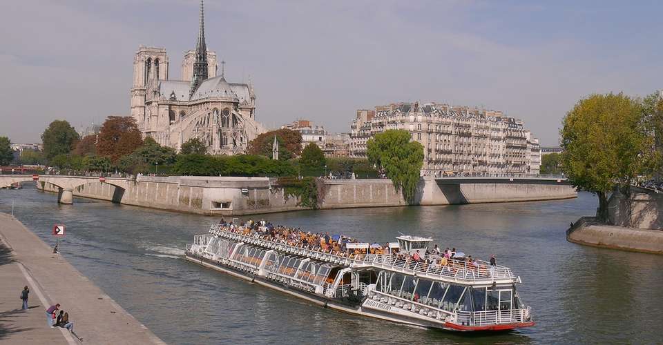 Paris Segway Trip and Boat Tour on the Seine - Go Go Tours - Privat Tours In Paris - France - Image 1