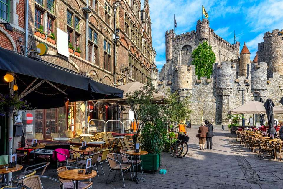 Paris to Amsterdam - Intrepid Travel - France - Image 4