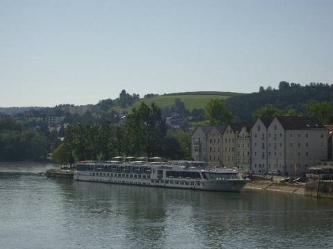 Passau To Vienna Cycling - May 2026