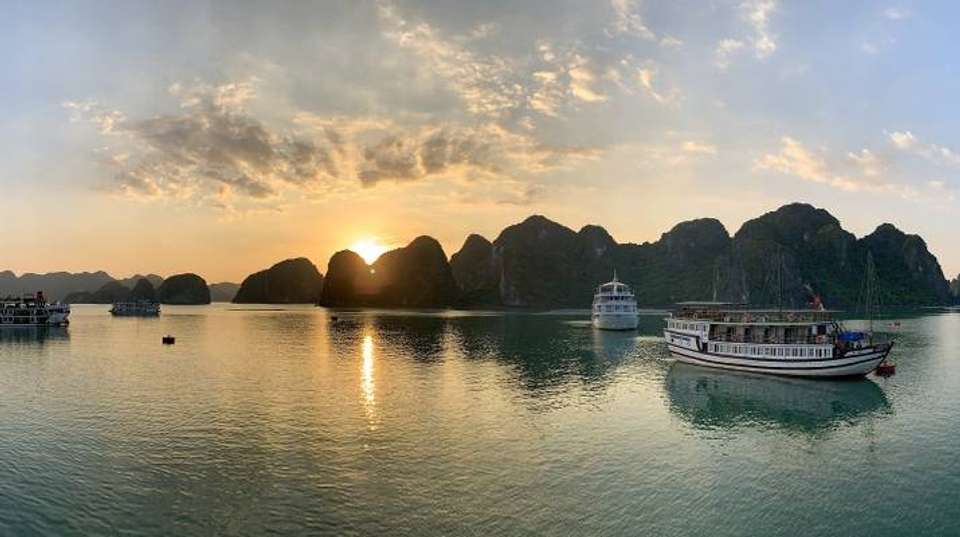 11-day Private Tour: Vietnam's Green Getaway - Realistic Asia - Vietnam - Image 3