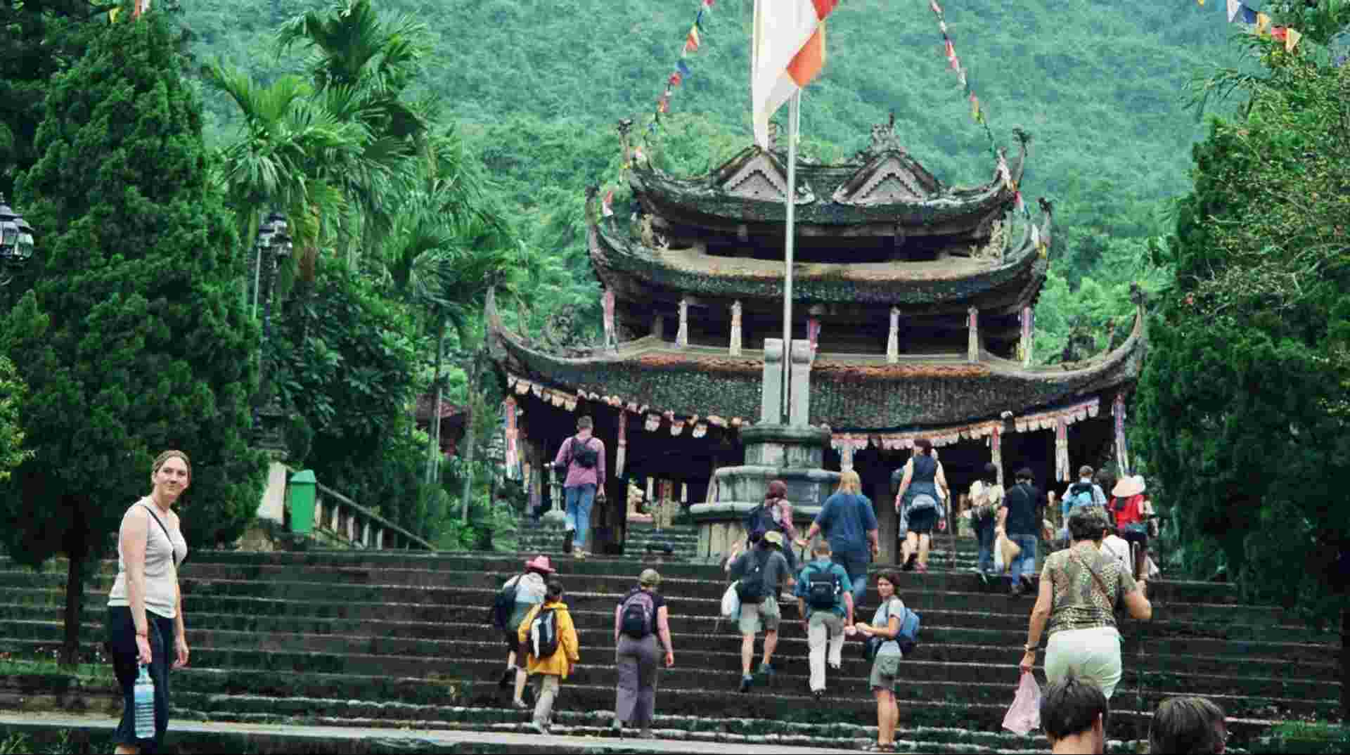Perfume Pagoda Tour