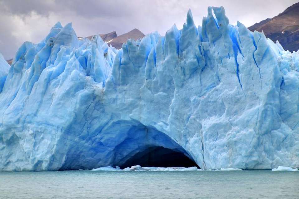 Perito Moreno Glacier Tour Small Group - Tangol Tours - Argentina - Image 5