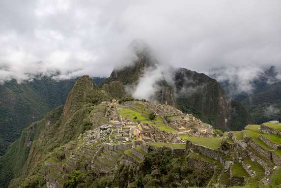 Image 4 of 16