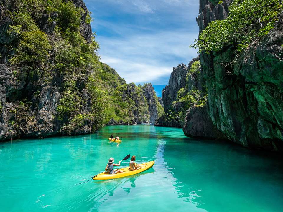 Philippines Encompassed - 23 days - On The Go Tours - Philippines