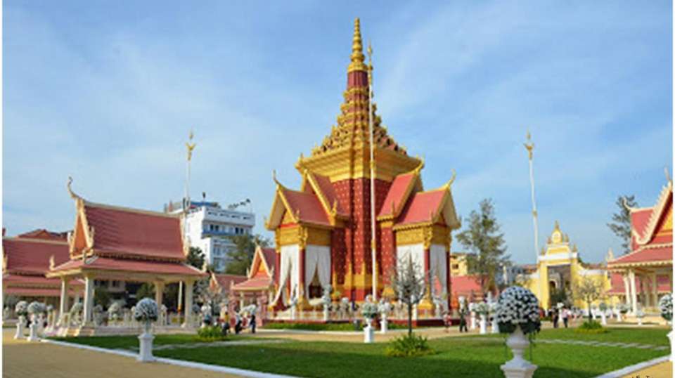 Phnom Penh Small Group City Tour - V Happy Travel - Cambodia - Image 3