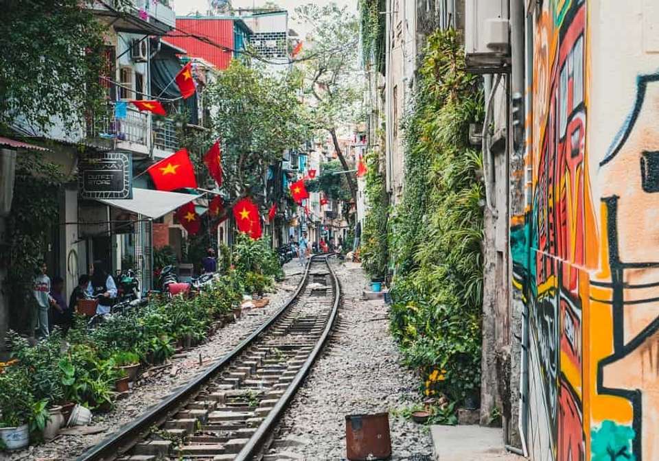 Picturesque Solo Vietnam and Thailand Tour - Indus Travels - Vietnam - Image 9