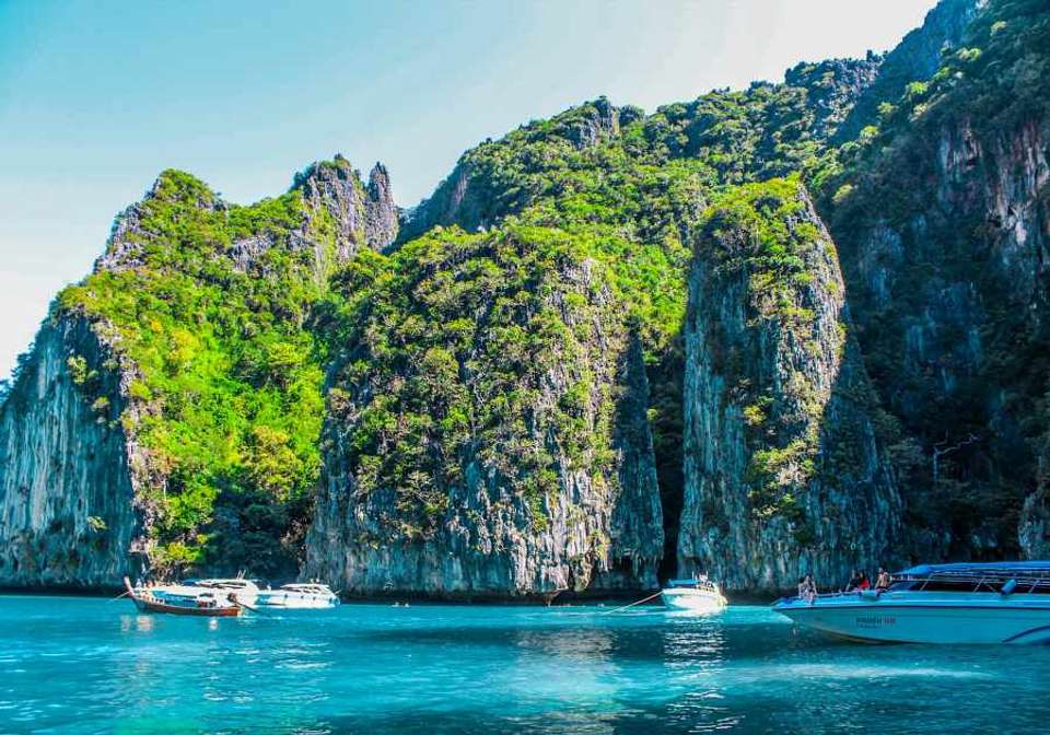Picturesque Solo Vietnam and Thailand Tour - Indus Travels - Vietnam - Image 11
