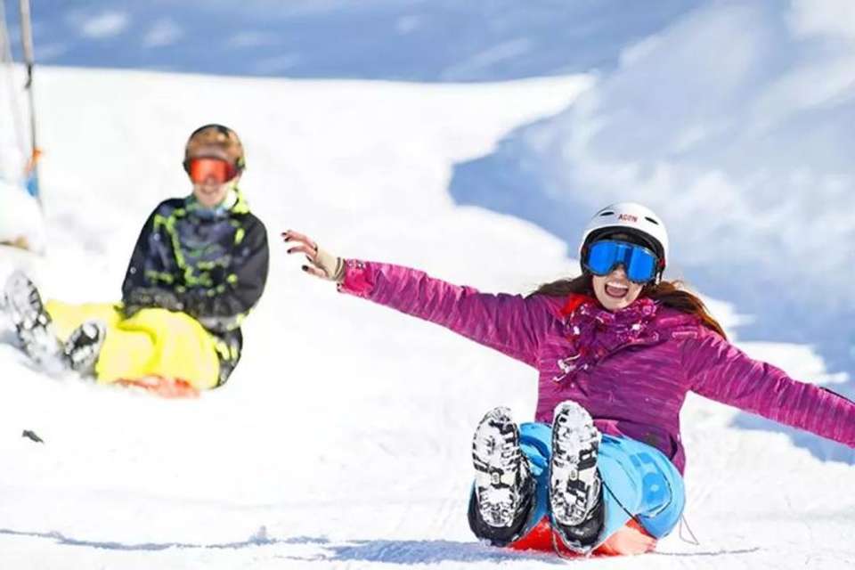 Piedras Blancas Winter Park in Bariloche - Tangol Tours - Argentina - Image 2