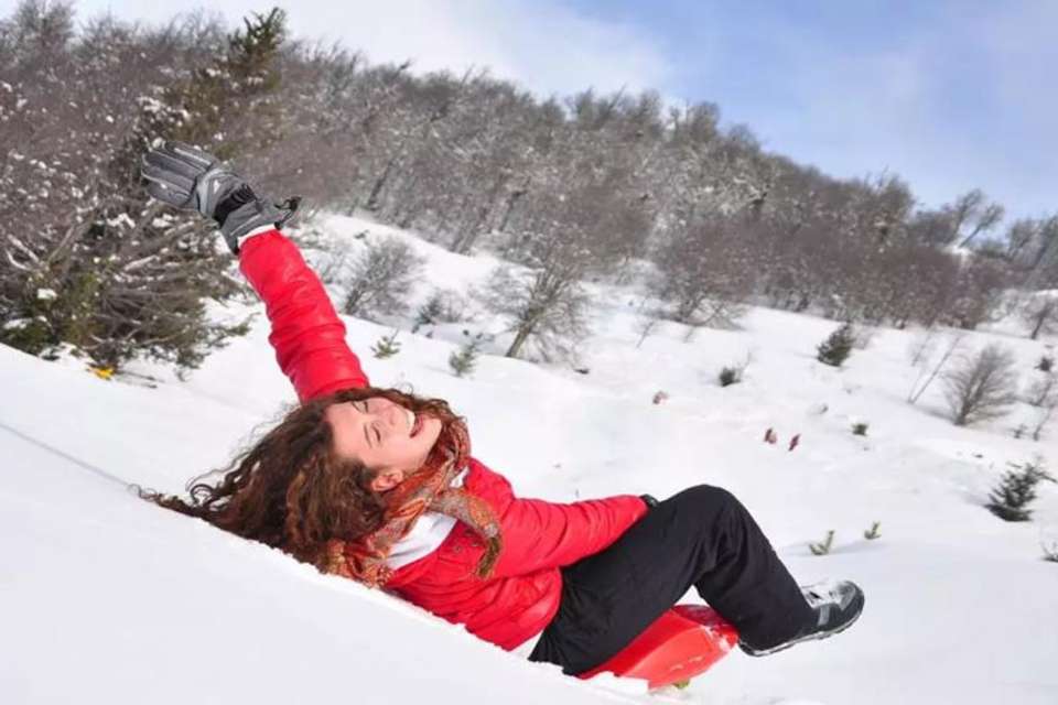 Piedras Blancas Winter Park in Bariloche - Tangol Tours - Argentina - Image 5