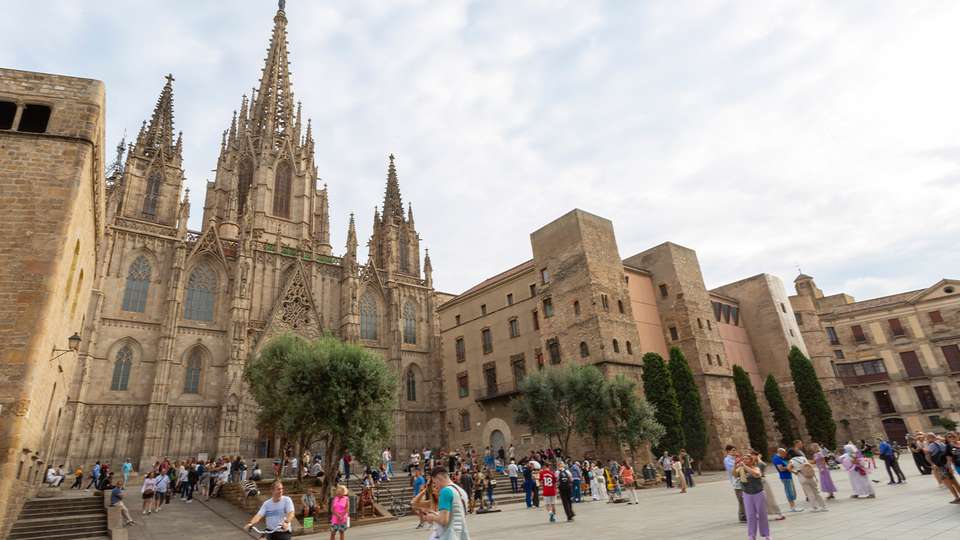 Pilgrimage to Fatima & Lourdes with Barcelona  - Collette Tours - Portugal - Image 4