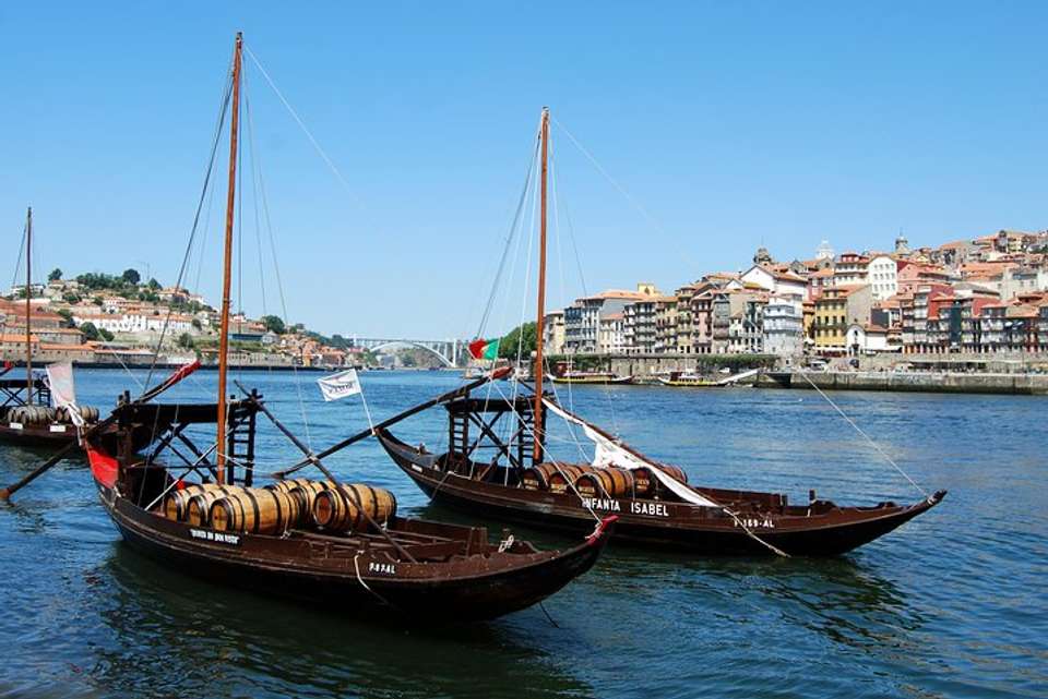 Porto, Coimbra, Fatima, Lisbon & Madrid 6 Days (c-6062) - Vpt Tours - Portugal