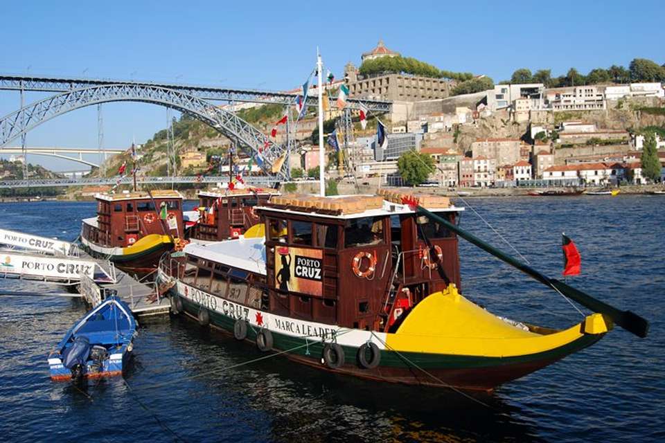 Porto, Coimbra, Fatima, Lisbon & Madrid 6 Days (c-6062) - Vpt Tours - Portugal