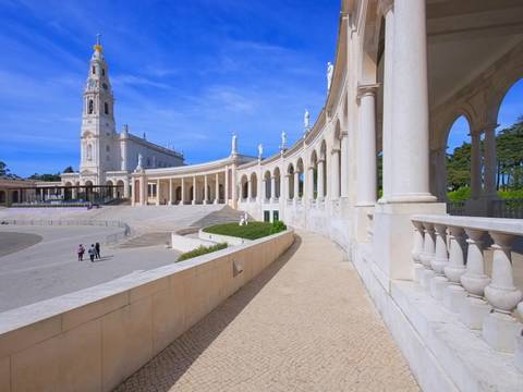 Portugal, Andalusia & Barcelona Superior - 13 Days - November 2026