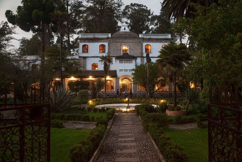 Premium Ecuador - undefined - Image 14