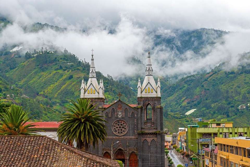Premium Ecuador - undefined - Image 13