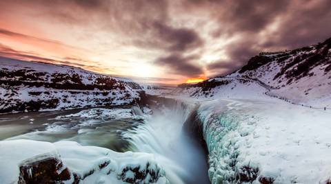 Europe Volcanoes Tour: Premium Golden Circle Tour- Small Bus Experience