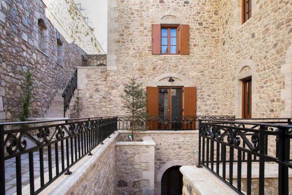 Premium Greece in Depth - Intrepid Travel - Greece