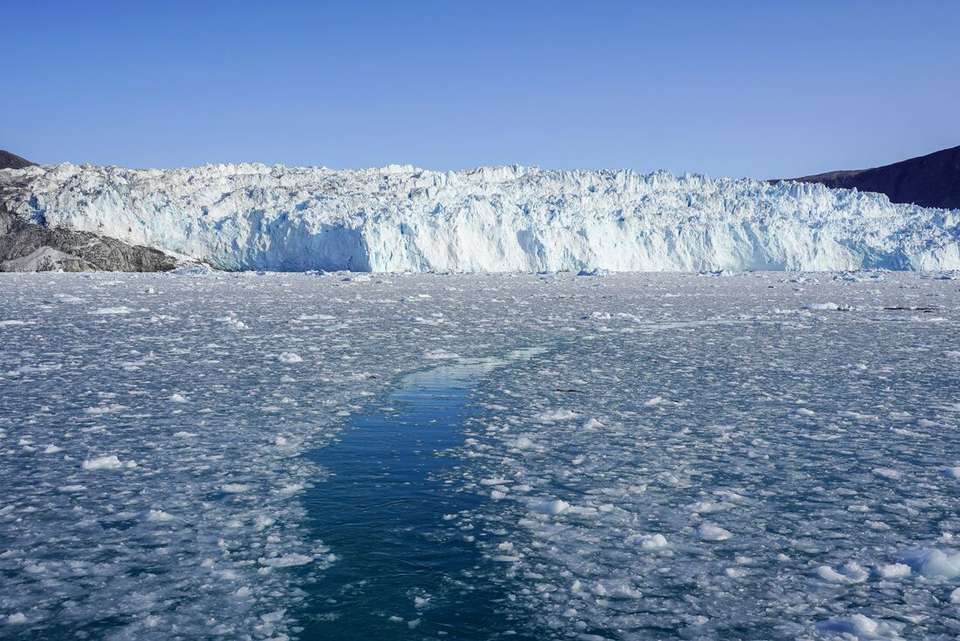 Premium Greenland - Intrepid Travel - Greenland - Image 12