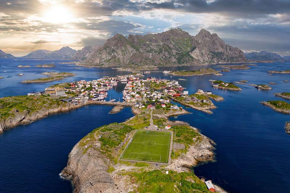 Premium Norway in Depth - Intrepid Travel - Norway - Image 19