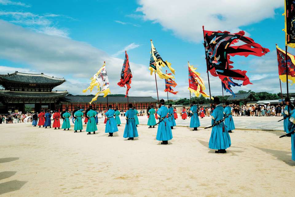 Premium South Korea Small Group Tour - undefined - Image 3