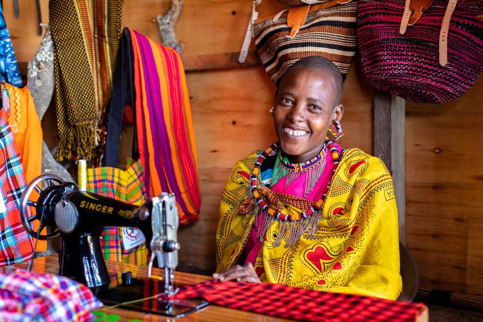 Premium Uganda, Rwanda & Kenya - Intrepid Travel - Uganda - Image 4