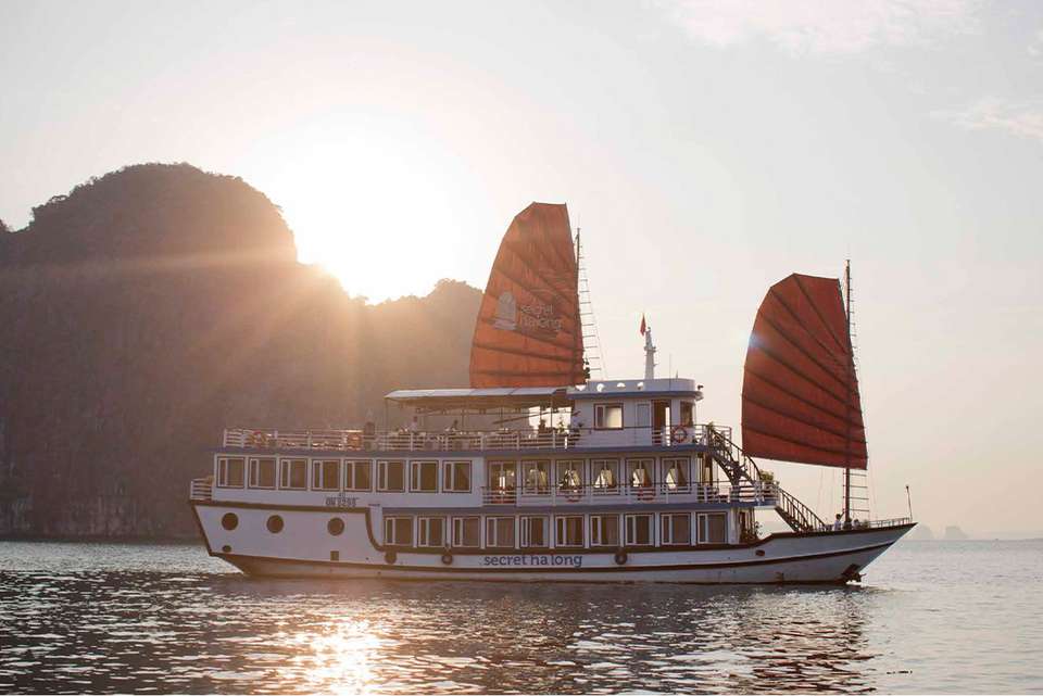 Premium Vietnam in Depth - undefined - Image 11
