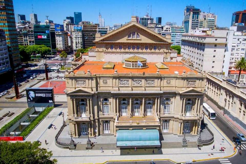 Private Buenos Aires City Tour by car - Tangol Tours - Argentina - Image 3