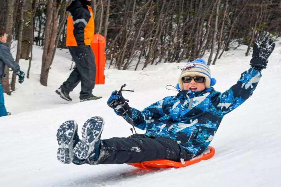 Private First Snow Experience at Cerro Martial, Ushuaia - Tangol Tours - Argentina - Image 4