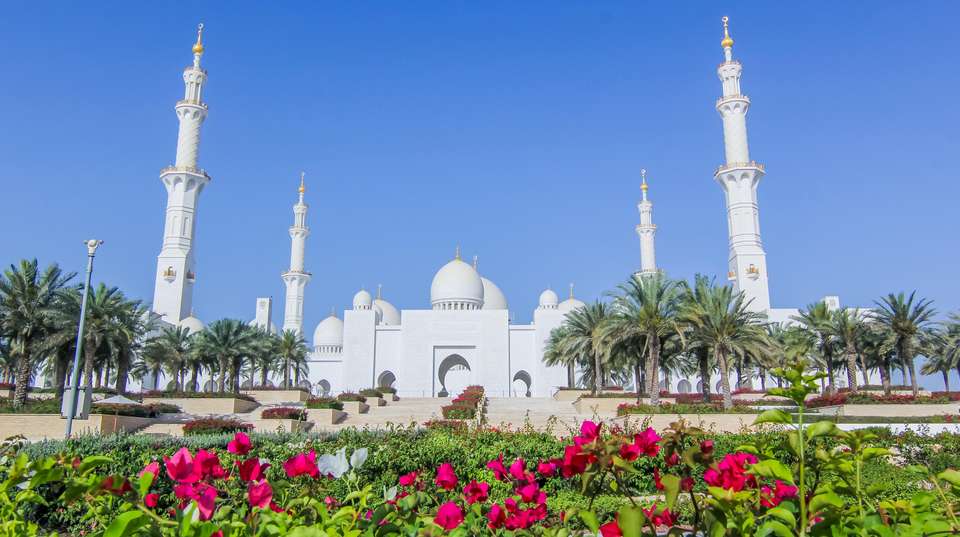 Abu Dhabi Full-Day City Sightseeing Tour from Dubai - undefined - Image 2