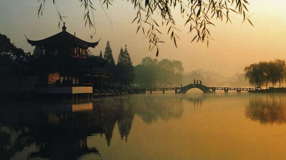 Private Hangzhou Day Trip From Shanghai by Bullet Train - Shanghai Advisor Tour - China - Image 1