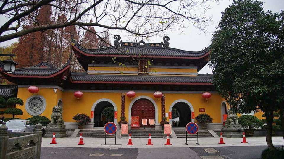 Private Hangzhou Day Trip From Shanghai by Bullet Train - Shanghai Advisor Tour - China - Image 2