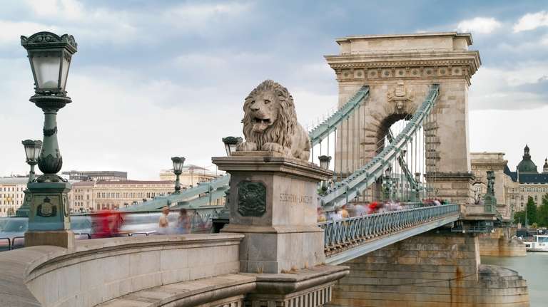 Hungary Sightseeing Tour: Private Luxury Sightseeing Tour Of Budapest