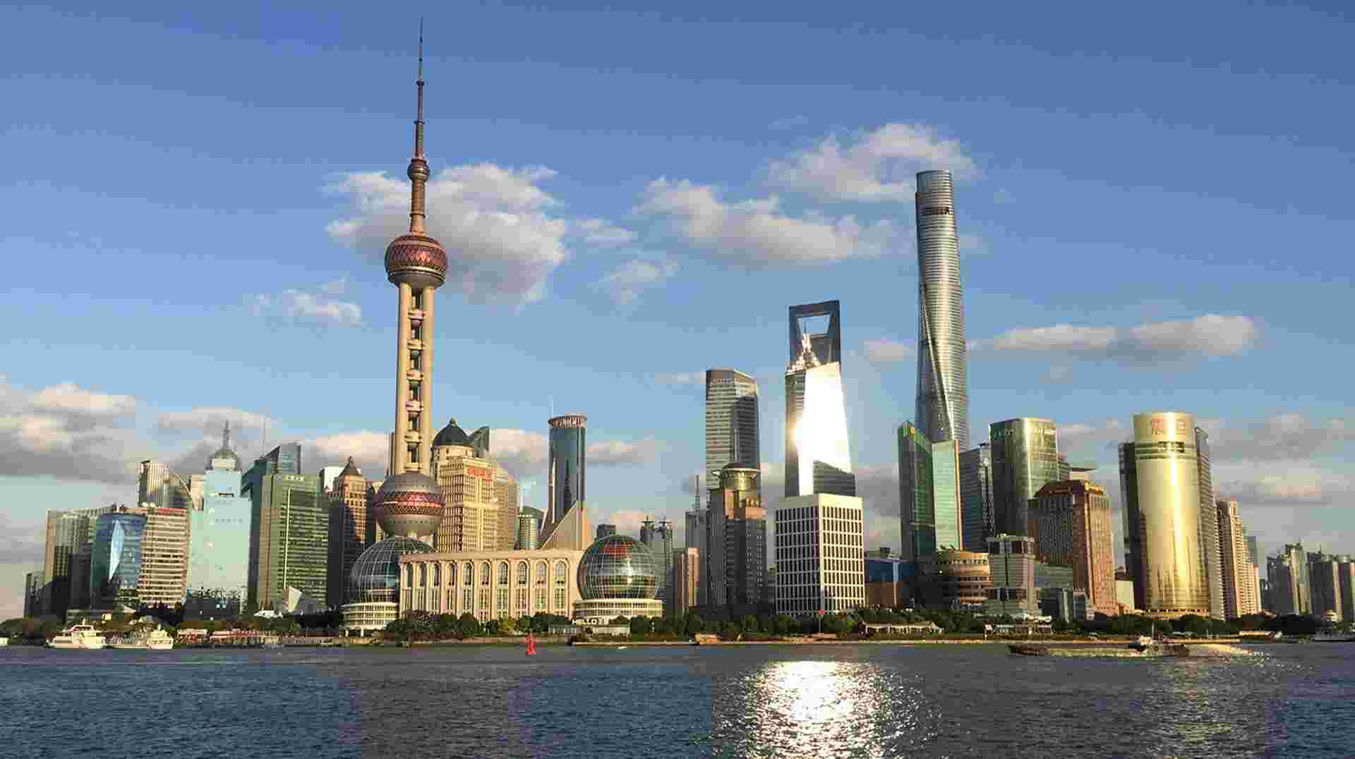 Private Shanghai Day Tour with Huangpu River Cruise