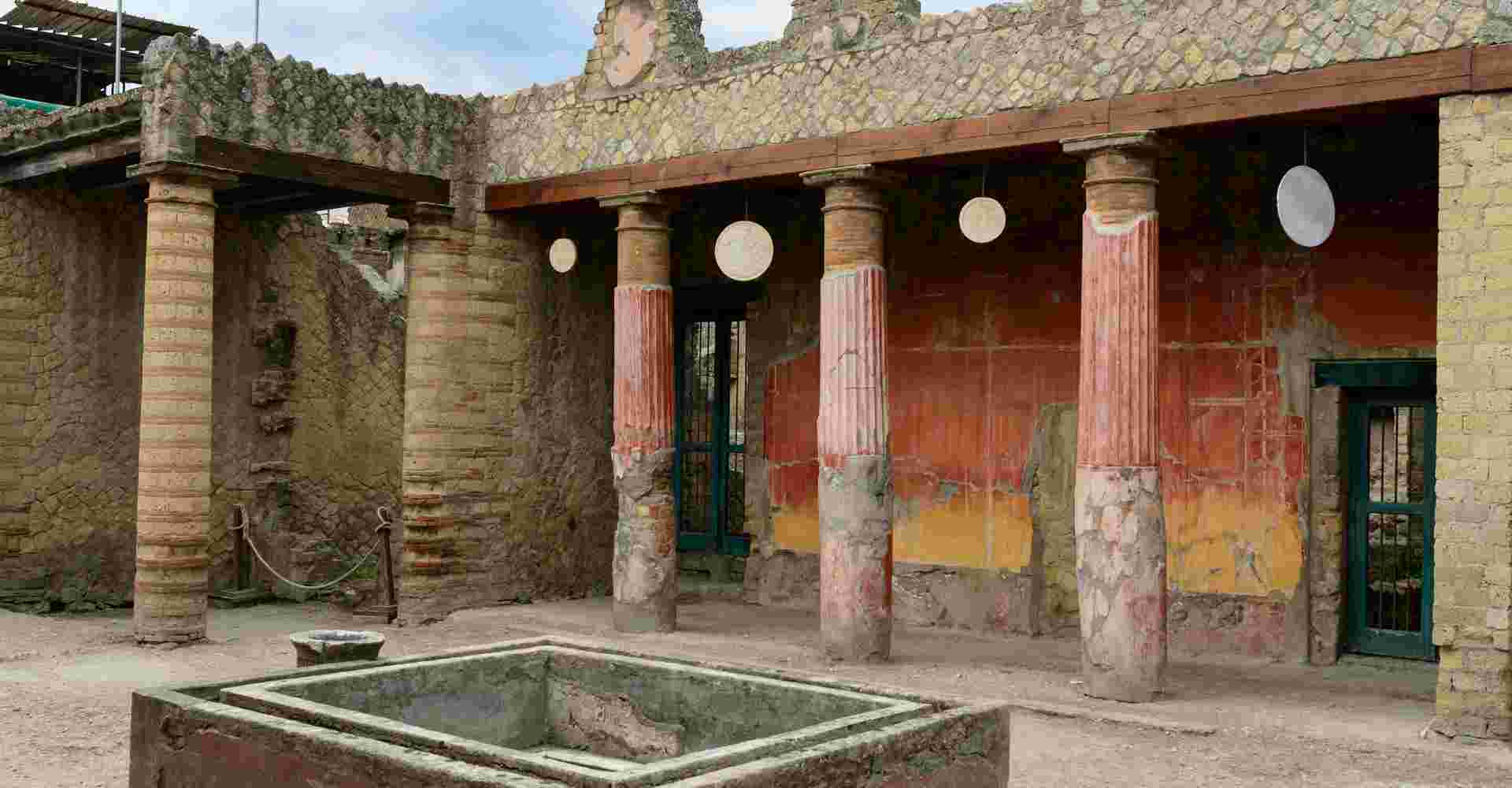 Private tour of the ruins of herculaneum