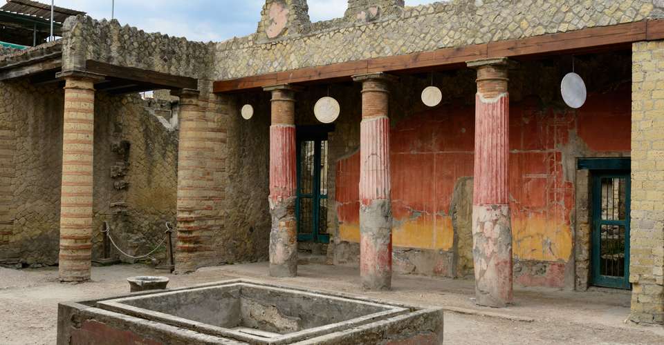 Private tour of the ruins of herculaneum - Associazione Culturale "le Terre Di Federico" - Italy - Image 1