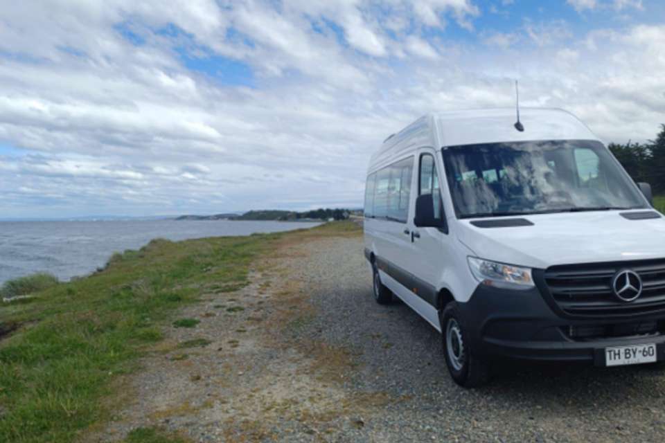 Private Transfer to Puerto Natales Bus Terminal - Tangol Tours - Chile - Image 2