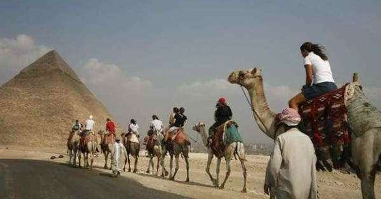 Private Trip To Giza Pyramids and Sphinx + Ride Camel  trip - alternative tour available