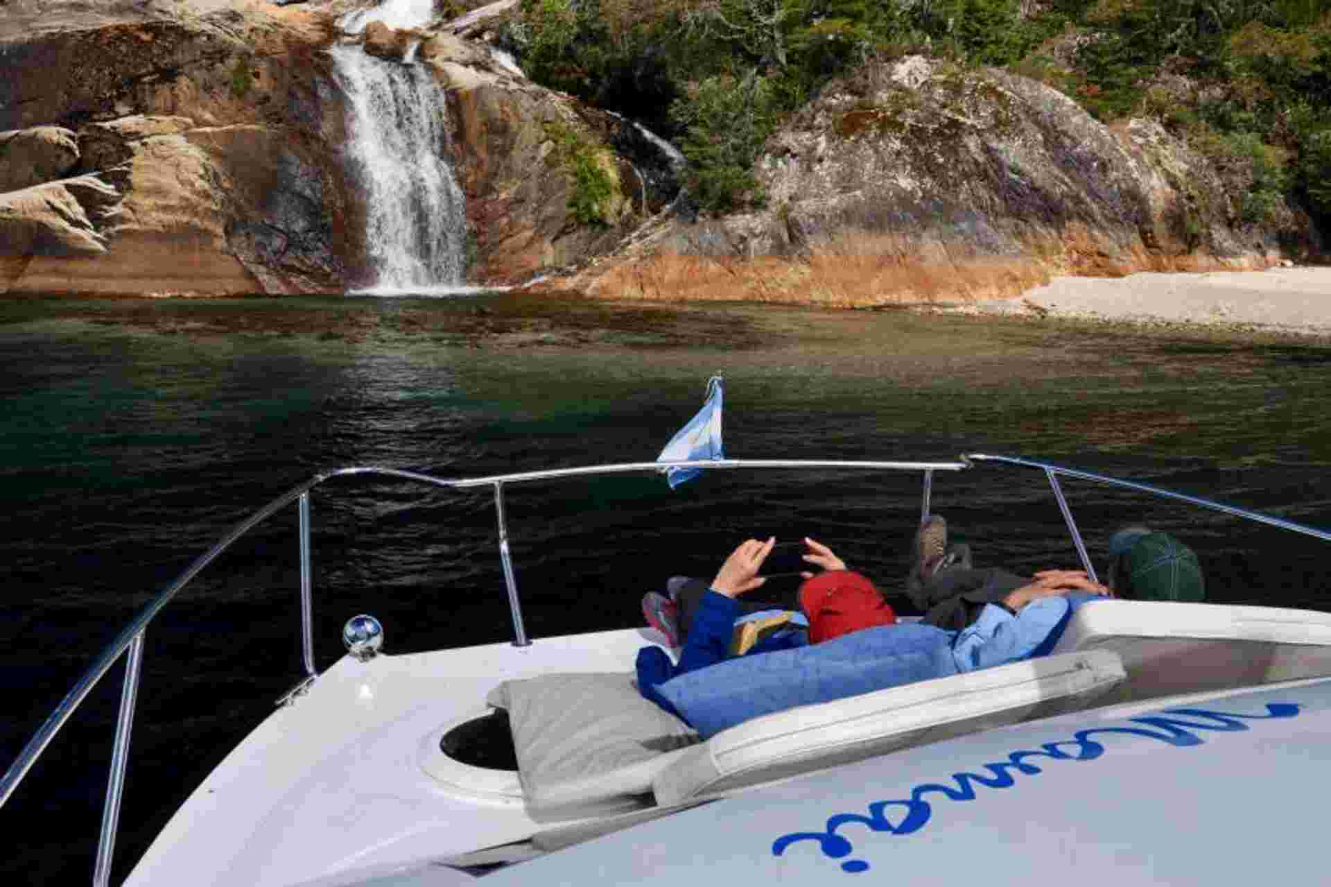 Tristeza Sound Hike & Day Trip From Bariloche