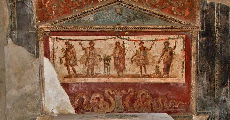 Private walking tour of pompeii - Associazione Culturale "le Terre Di Federico" - Italy - Image 2