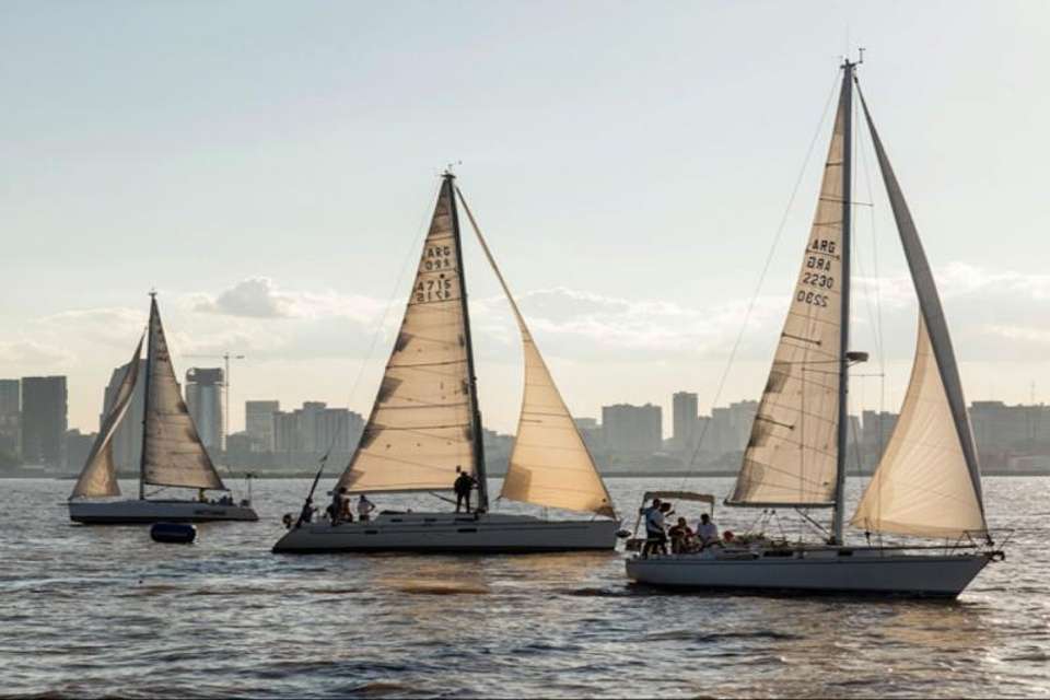 Private Yacht Excursion in Buenos Aires - Tangol Tours - Argentina - Image 4