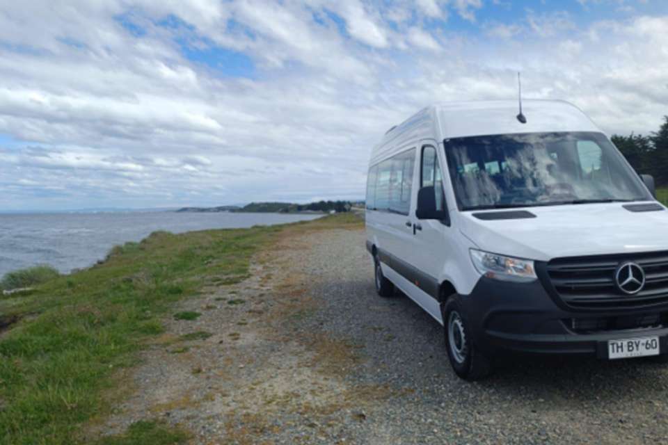 Puerto Natales to El Calafate Transfer - Tangol Tours - Chile - Image 3