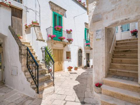 Italy Travel Deals: Puglia Explorer - 8 Days