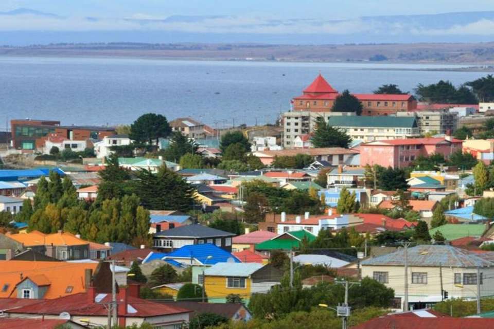 Punta Arenas Highlights: Group Tour Half-Day City Tour - Tangol Tours - Chile - Image 1