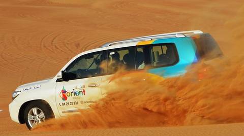 Dune Bashing Tour: Private 4x4 Mleiha Desert Safari With Stargazing And Dinner