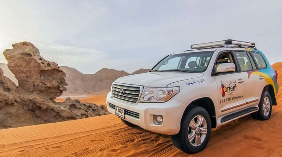 Private 4x4Mleiha Desert Safari with Stargazingand Dinner - undefined - Image 6