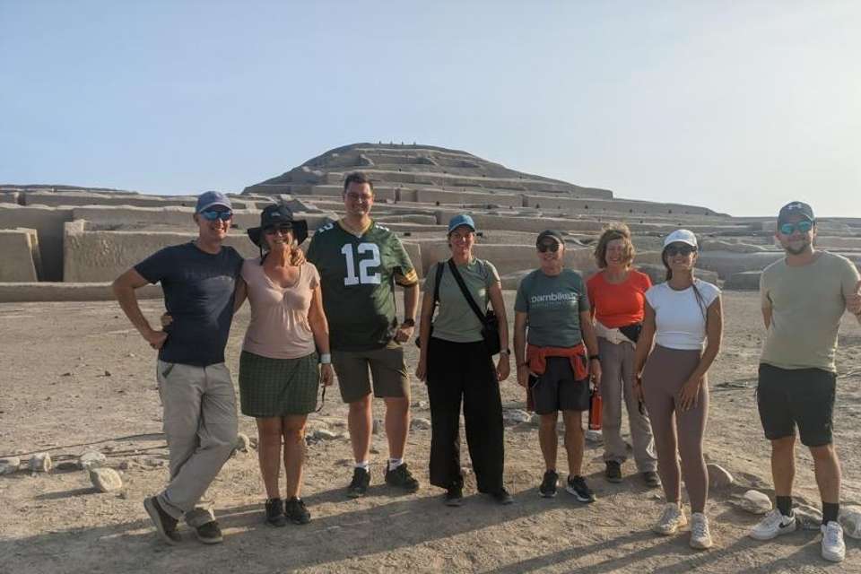 Pyramids of Cahuachi and textile workshop - Tangol Tours - Peru - Image 1