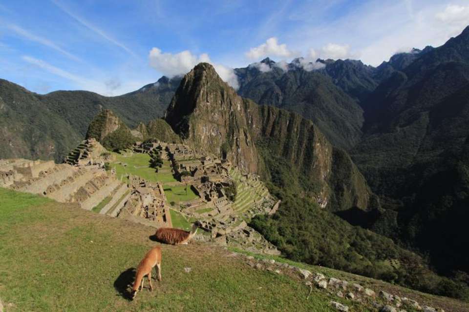 QUITO to LA PAZ (37 days) Andes & Amazon - Oasis Overland - Ecuador - Image 7
