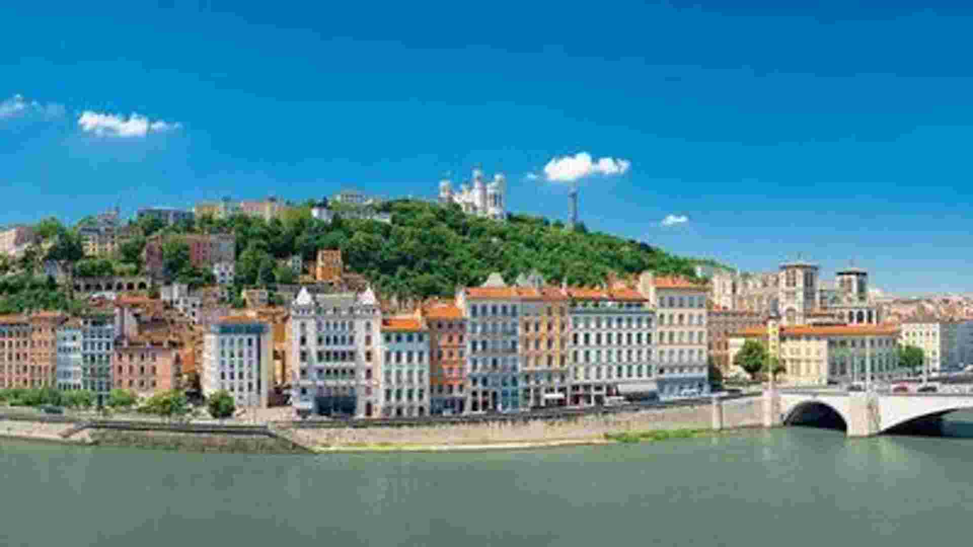 Rhône River Cruise: Between Terroir, History and Local Traditions. (Port to port)