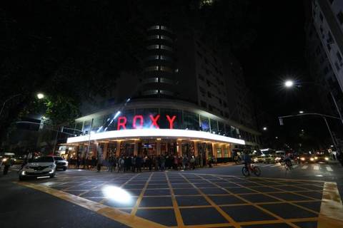 Brazil Eco Tours: Rio De Janeiro: Roxy Dinner Show