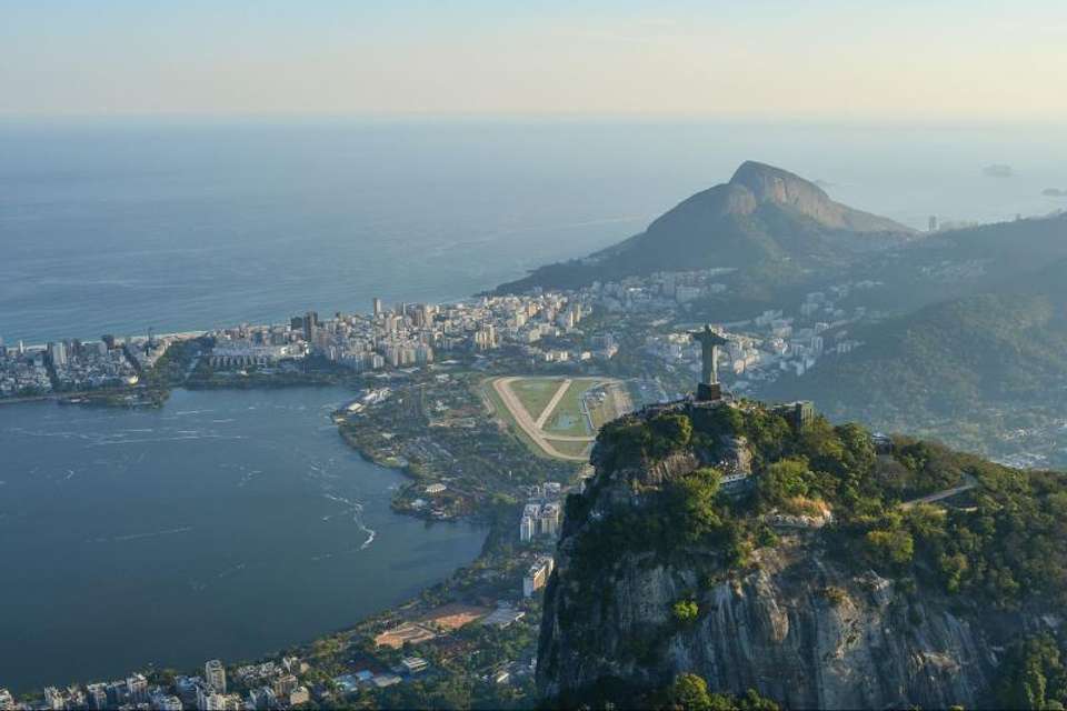 Rio Express - Christ Redeemer, Sugarloaf and City Tour - Tangol Tours - Brazil - Image 6